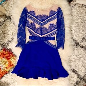 Gorgeous sapphire beige color dress w lace details